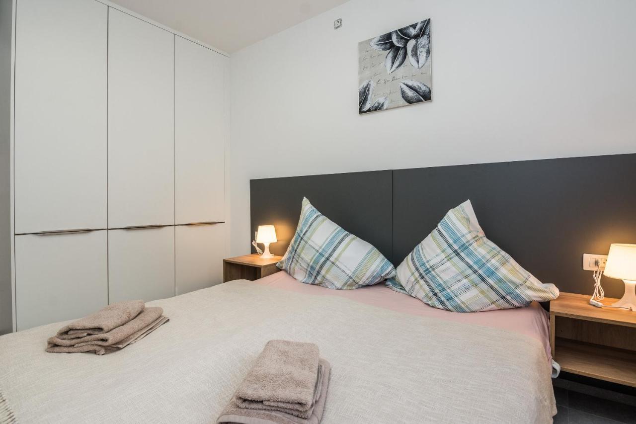 Apartment Spanic 1 Vir Bagian luar foto