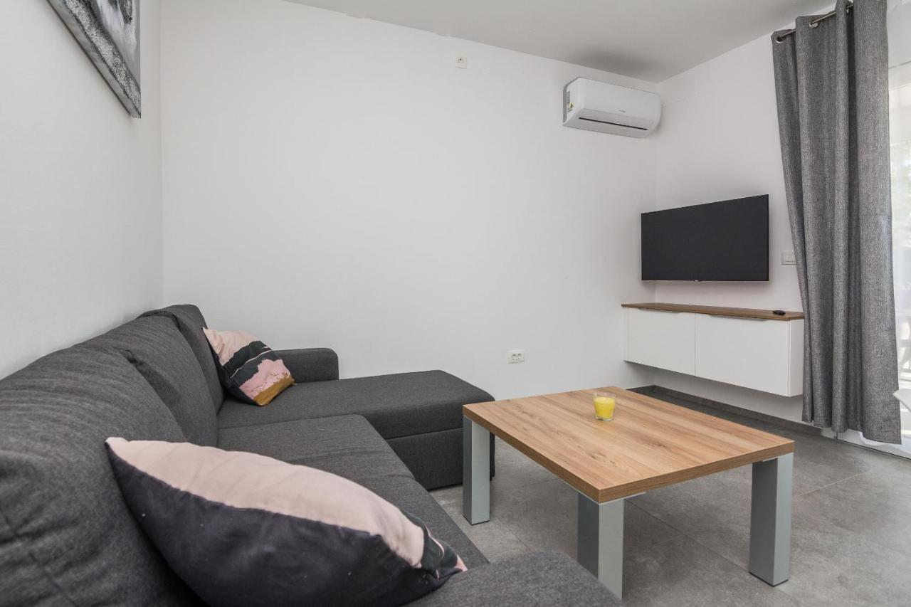 Apartment Spanic 1 Vir Bagian luar foto