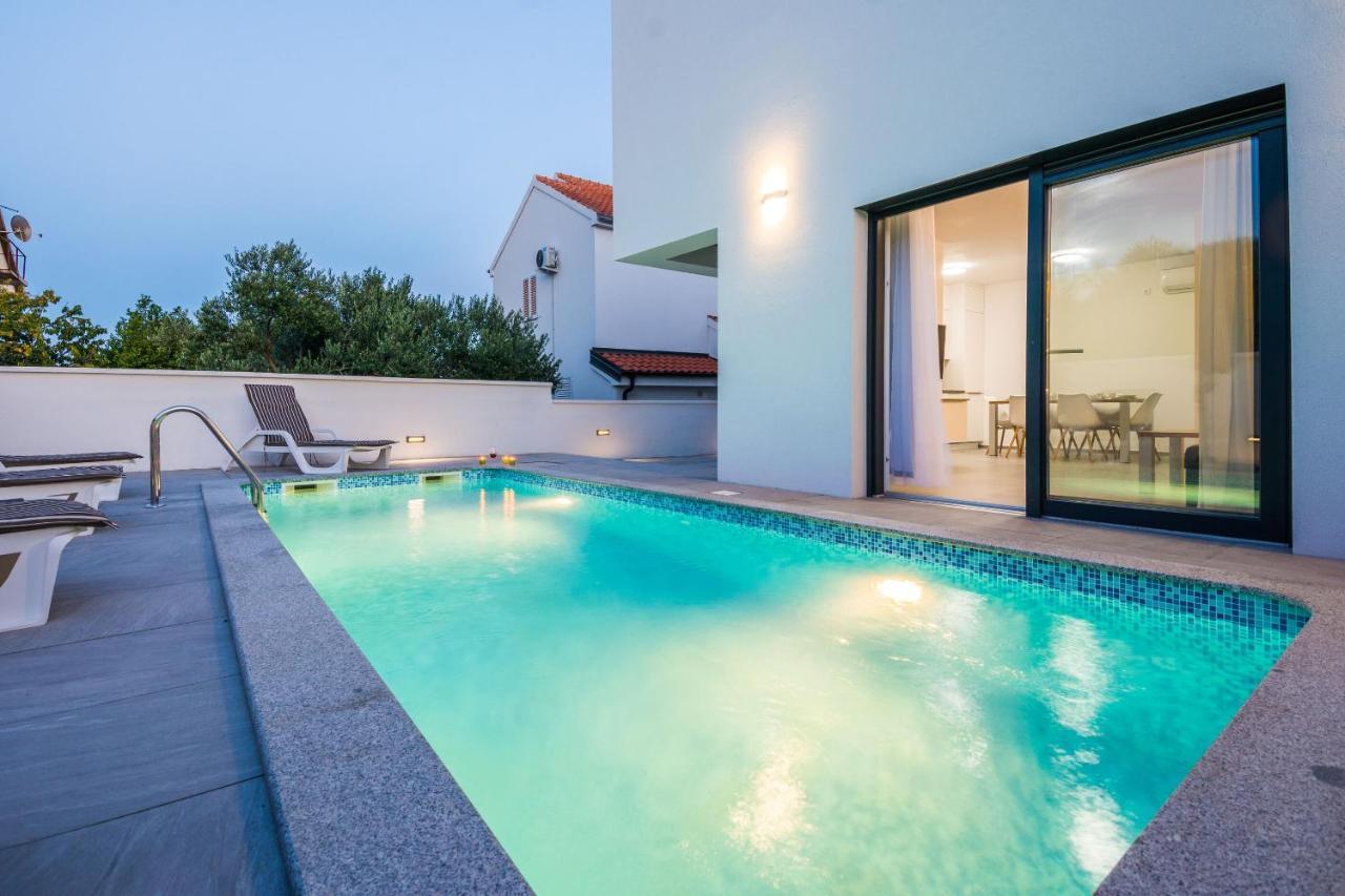 Apartment Spanic 1 Vir Bagian luar foto