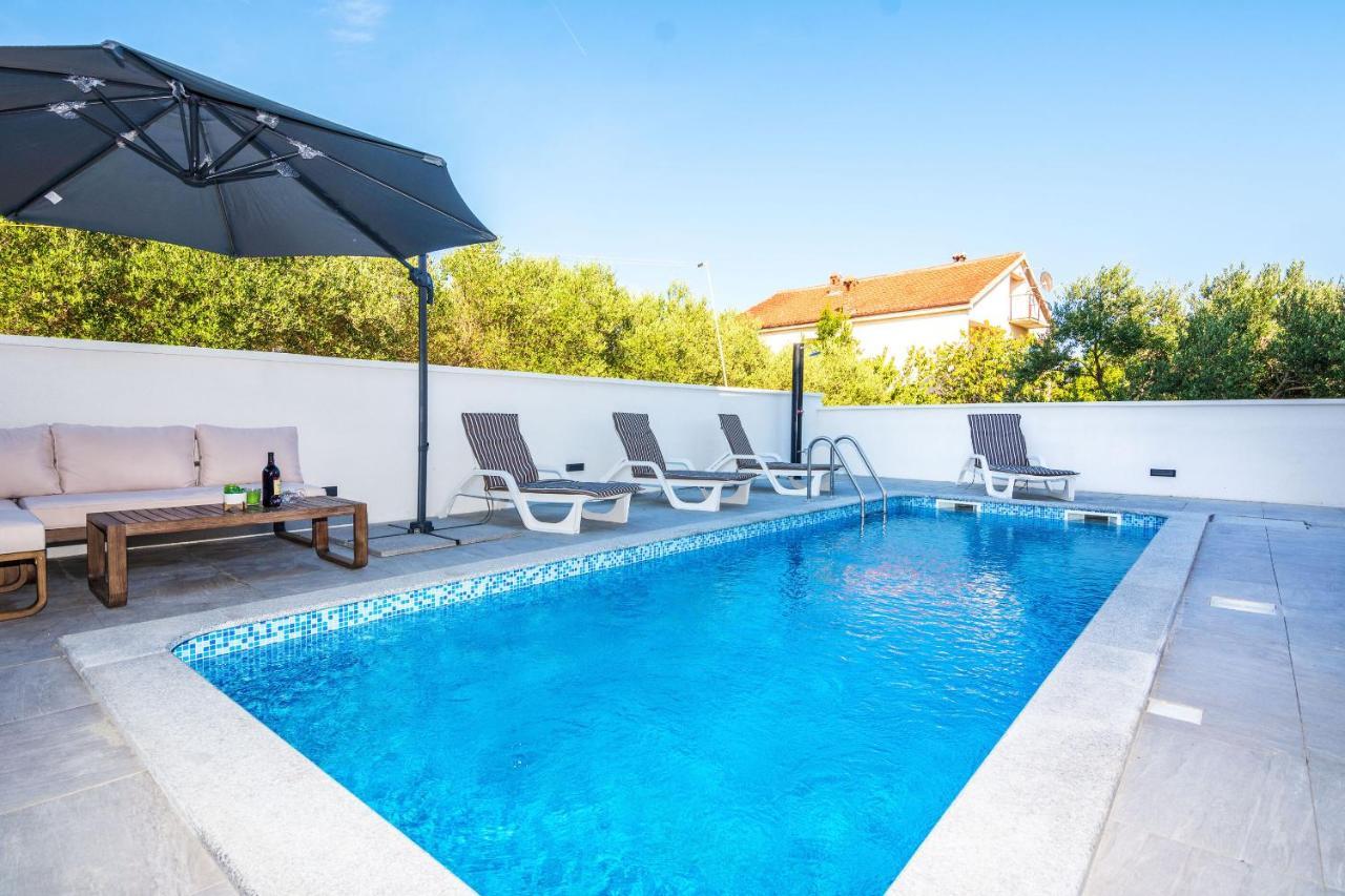 Apartment Spanic 1 Vir Bagian luar foto