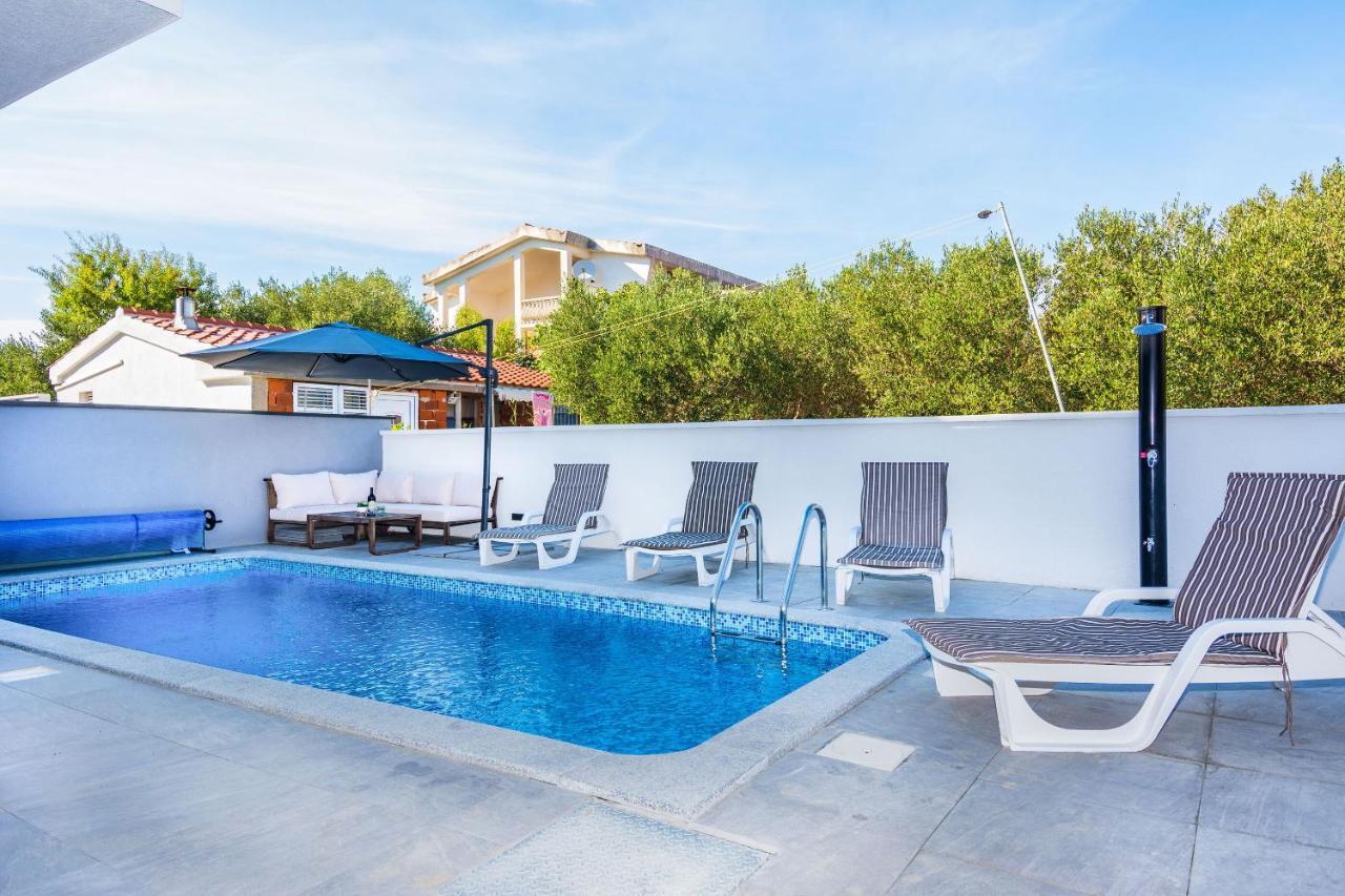 Apartment Spanic 1 Vir Bagian luar foto