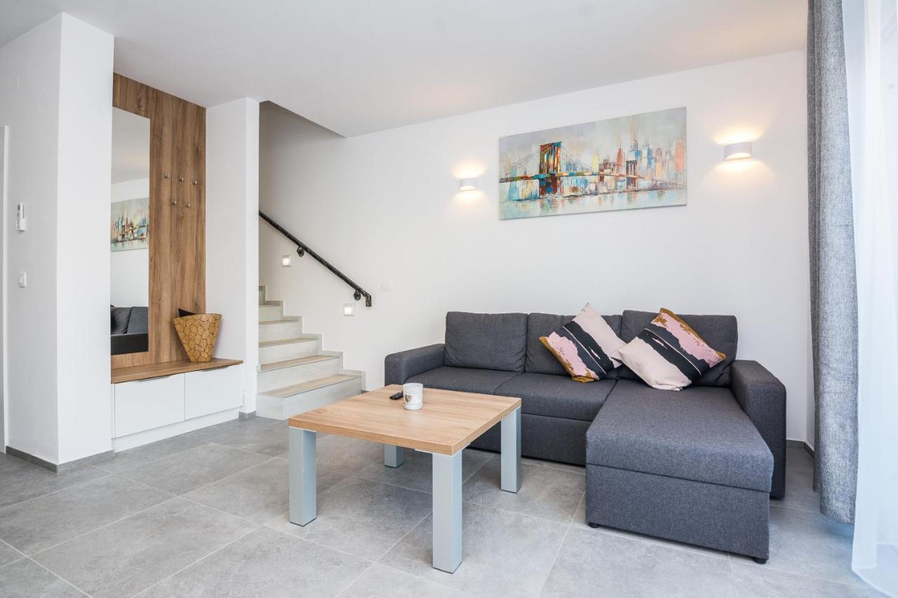 Apartment Spanic 1 Vir Bagian luar foto
