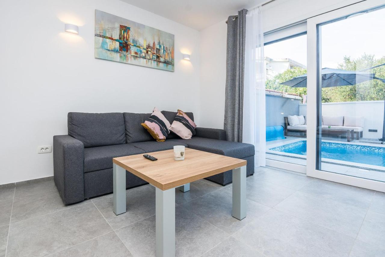 Apartment Spanic 1 Vir Bagian luar foto