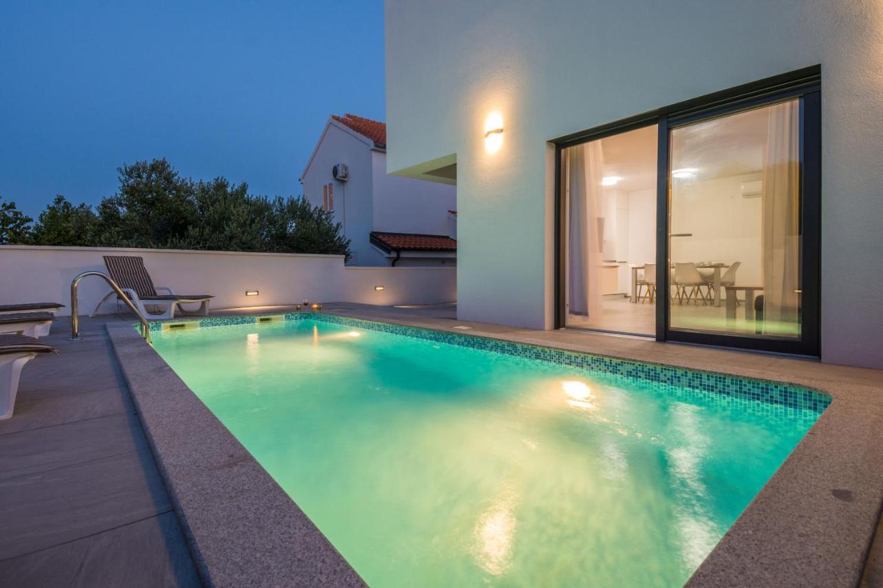 Apartment Spanic 1 Vir Bagian luar foto