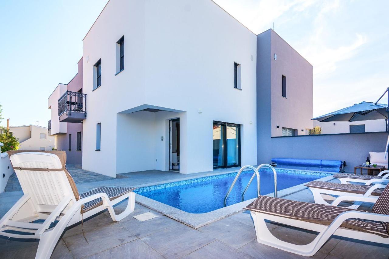 Apartment Spanic 1 Vir Bagian luar foto