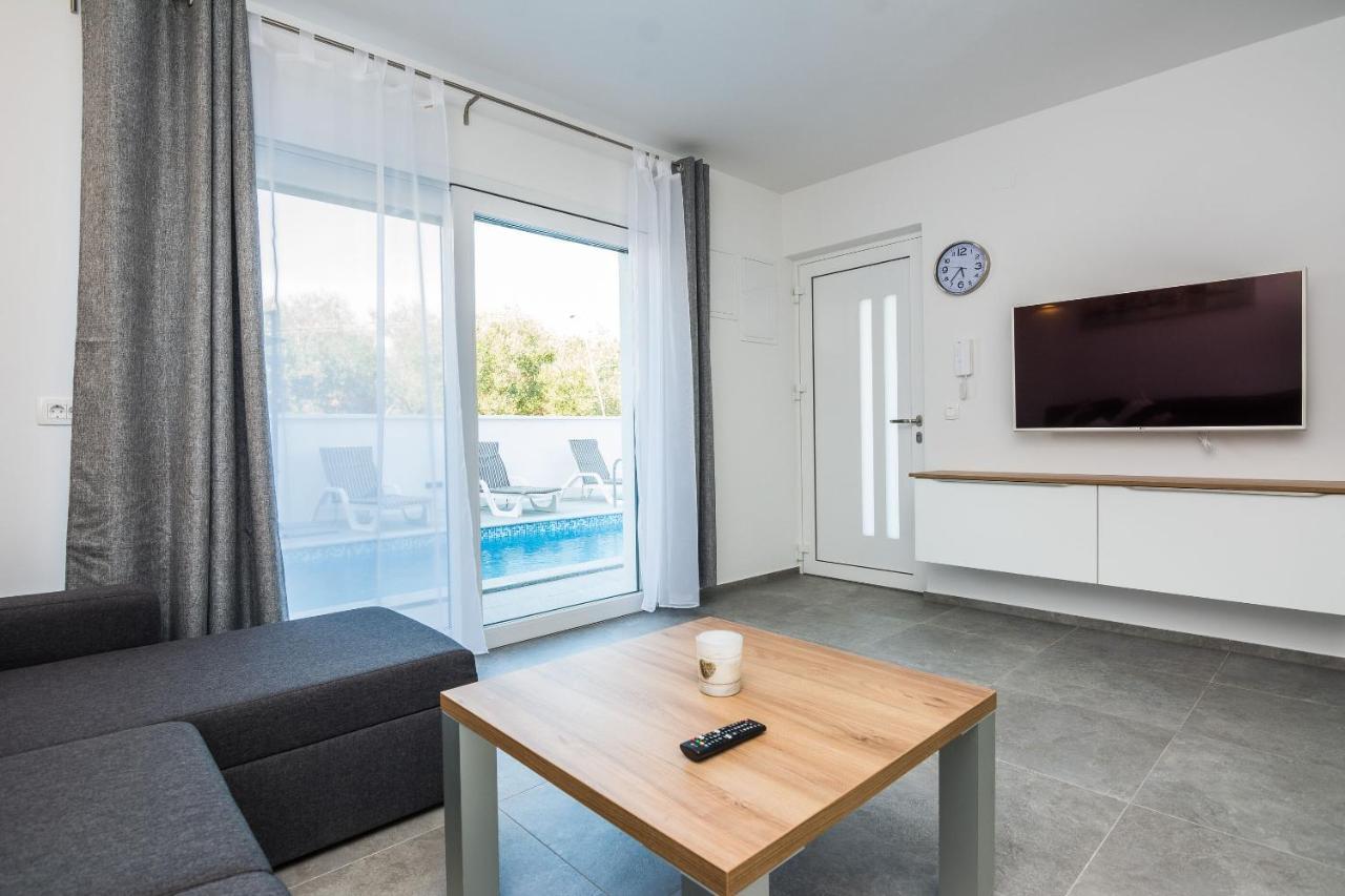 Apartment Spanic 1 Vir Bagian luar foto