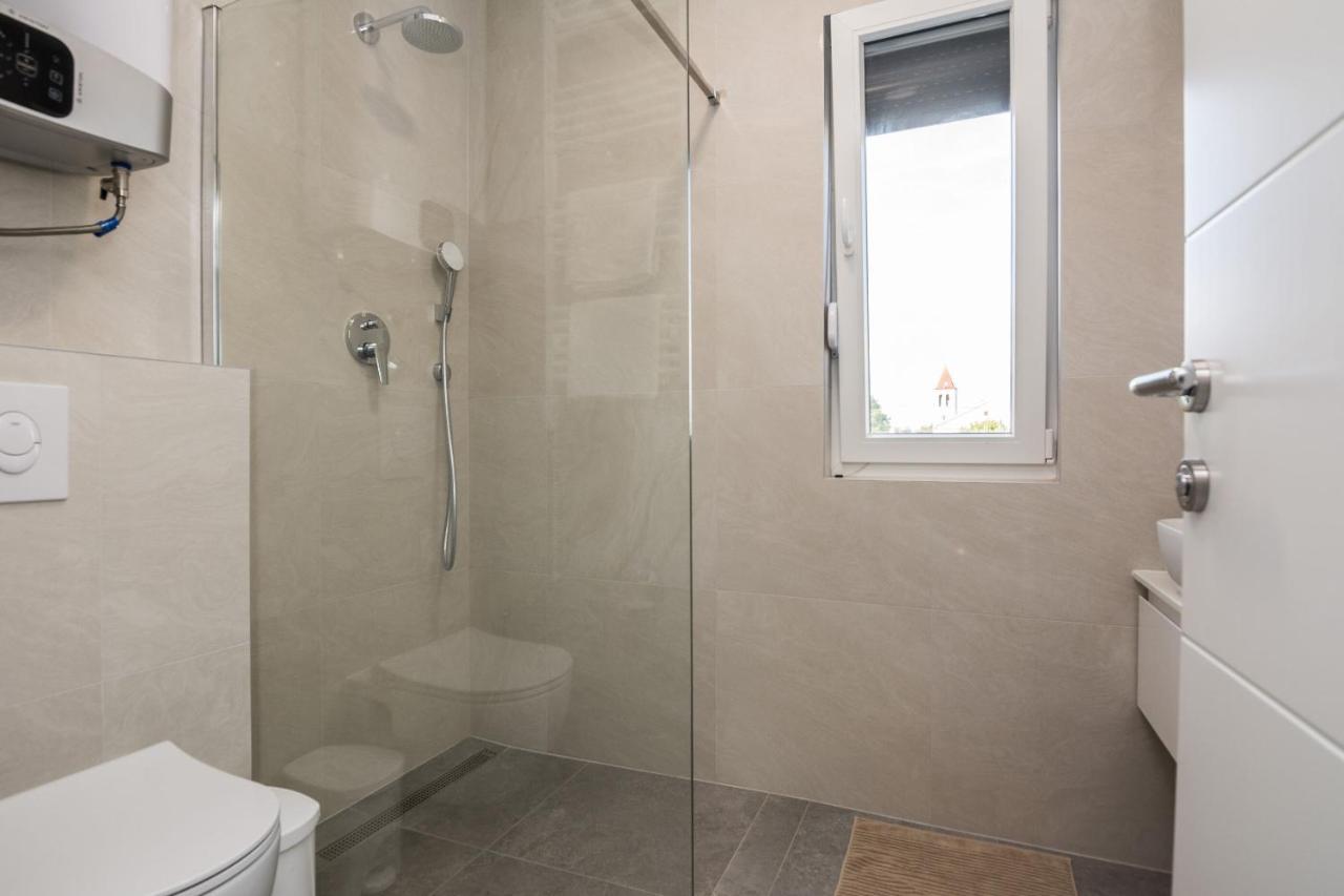Apartment Spanic 1 Vir Bagian luar foto